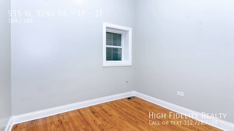 Apartment for rent at 915 W 32nd St #1F, Chicago, IL 60608