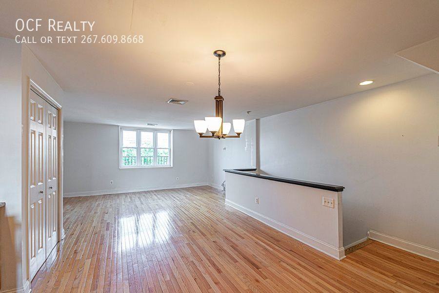 Apartment for rent at 1635 E Passyunk Ave #2, Philadelphia, PA 19148