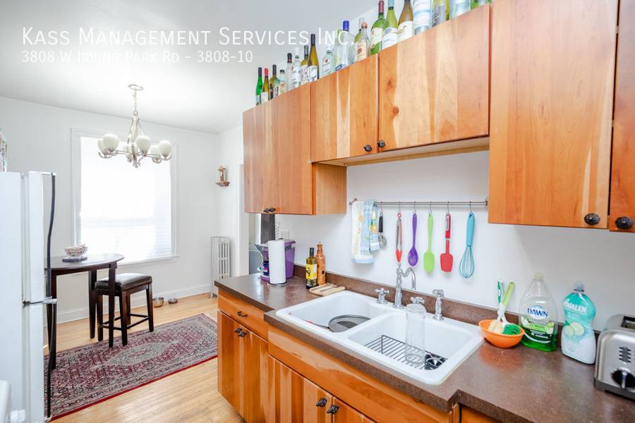 Apartment for rent at 3808 W Irving Park Rd #10, Chicago, IL 60618