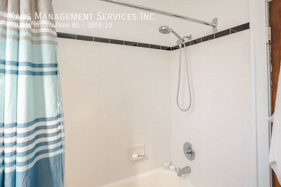 Apartment for rent at 3808 W Irving Park Rd #10, Chicago, IL 60618