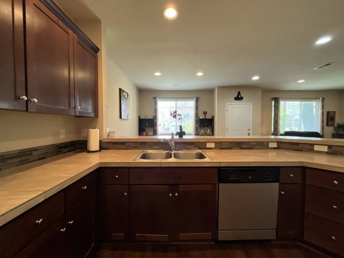 House for rent at 7114 NW 167th Ave, Portland, OR 97229