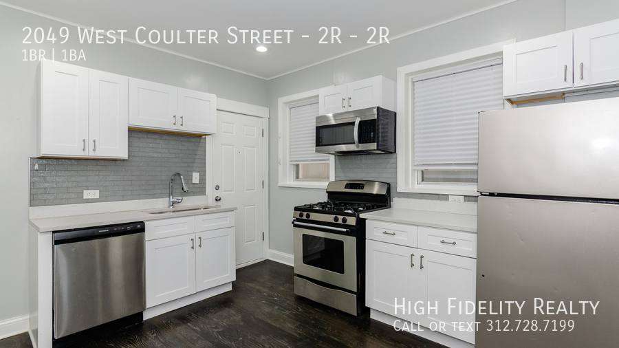 Apartment for rent at 2049 W Coulter St #2R, Chicago, IL 60608