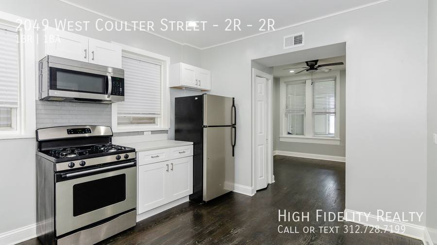 Apartment for rent at 2049 W Coulter St #2R, Chicago, IL 60608