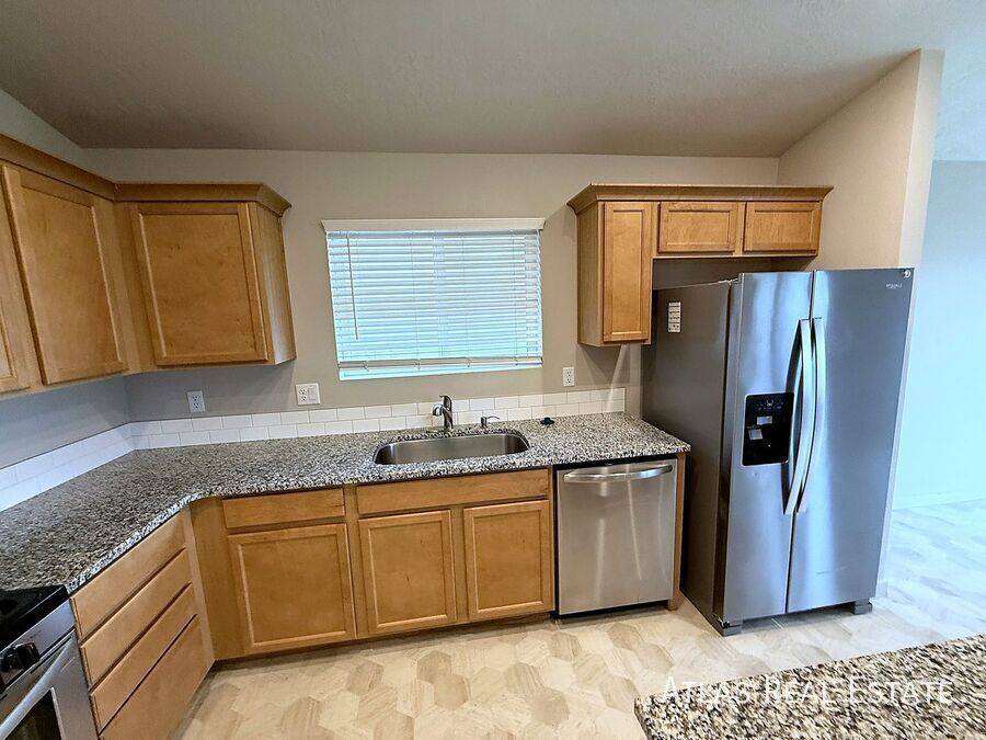 House for rent at 3007 N Cherry Grove Way, Star, ID 83669