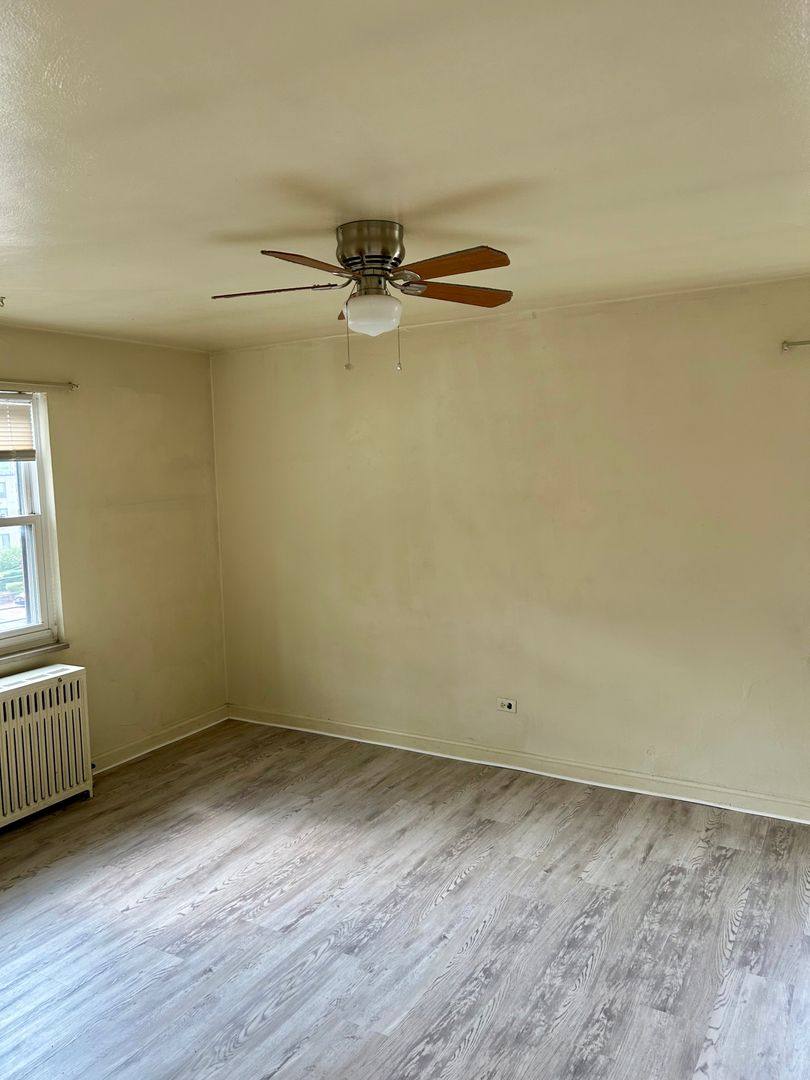 Apartment for rent at 5700 Fifth Ave, Pittsburgh, PA 15232