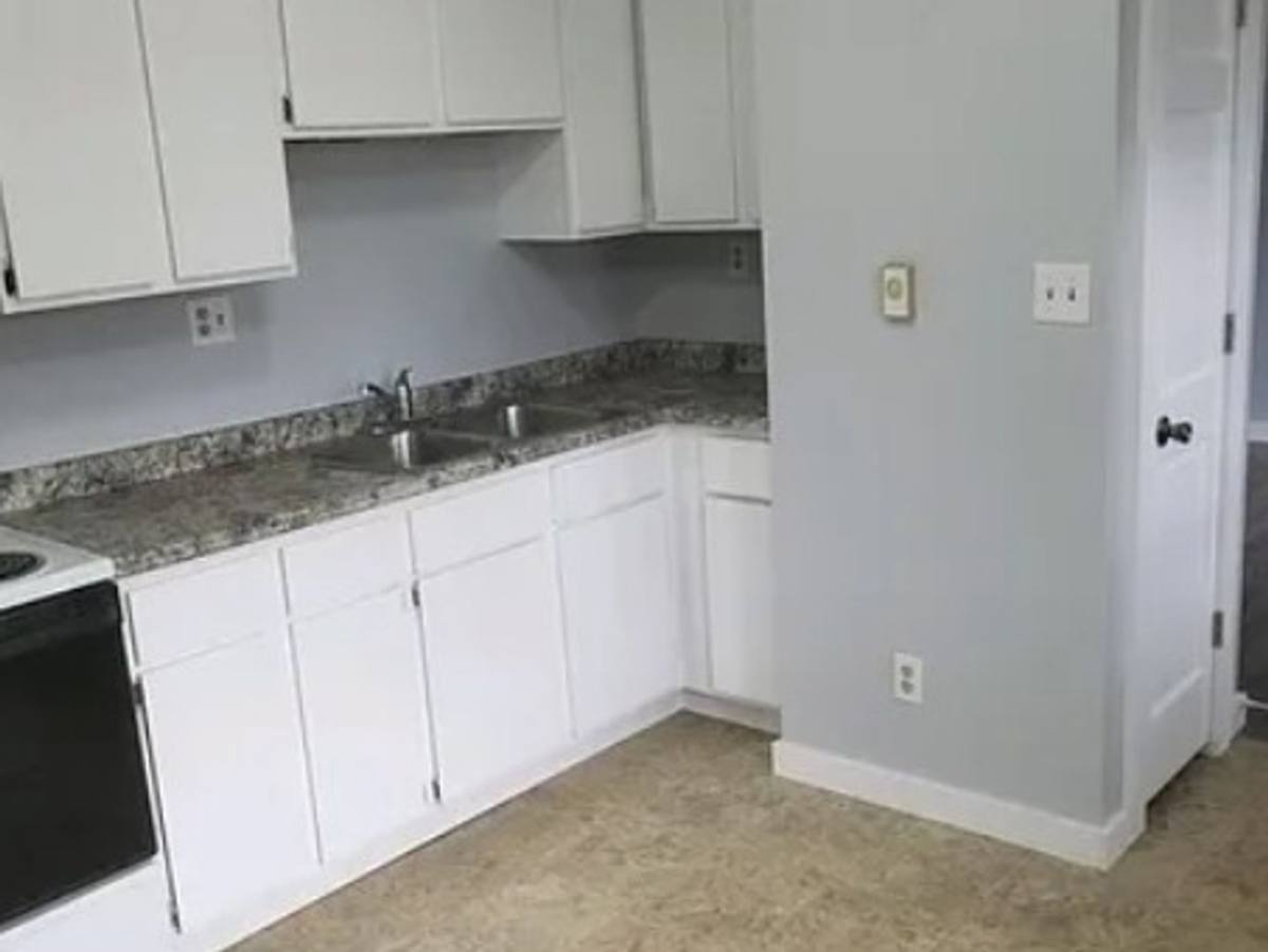 Apartment for rent at 516-522 Gould St, La Crosse, WI 54603