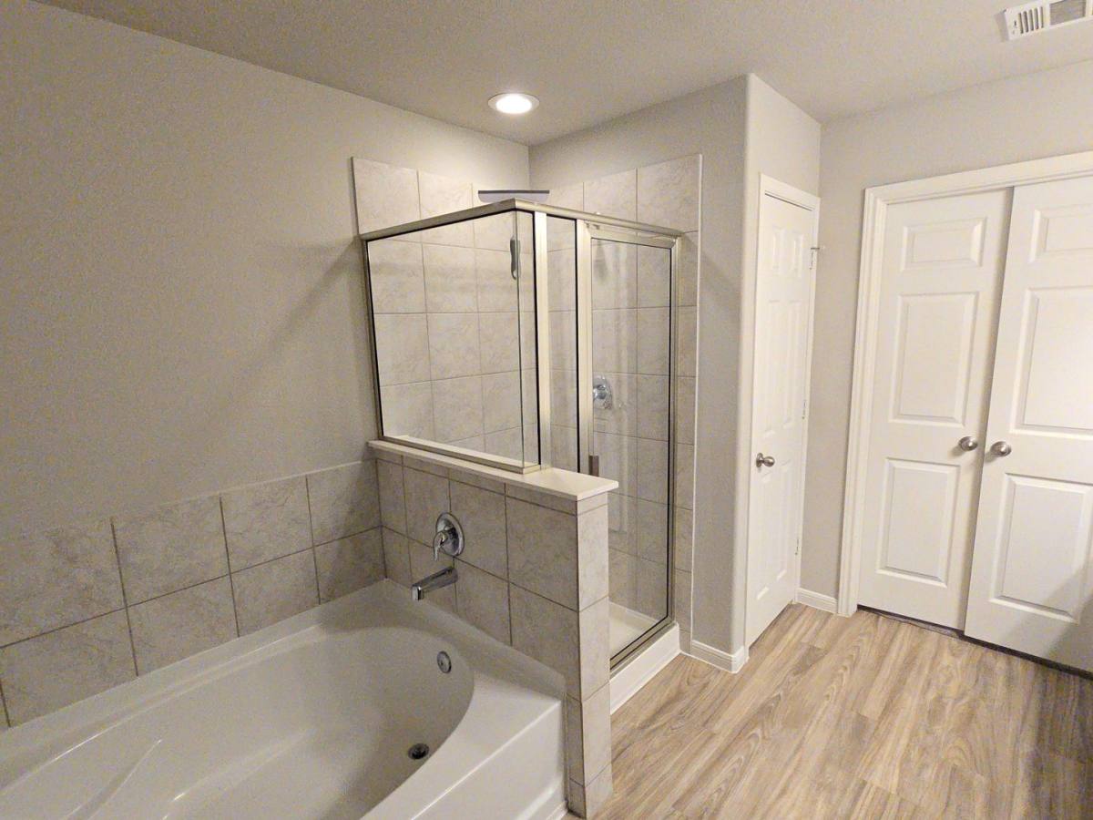 House for rent at 6543 Castle Loch Court, Houston, TX 77048