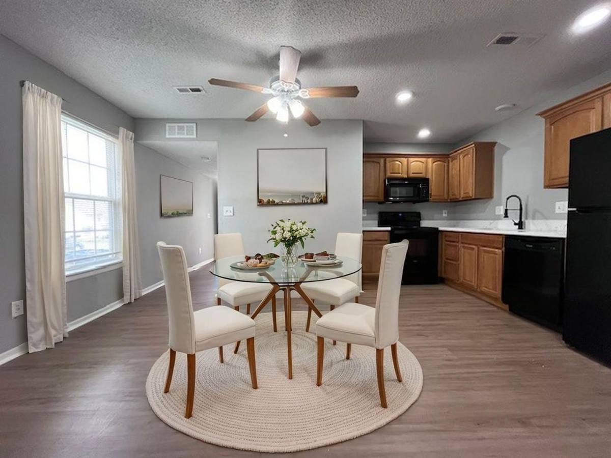 Apartment for rent at 10501-10507 E 46th St, Kansas City, MO 64133