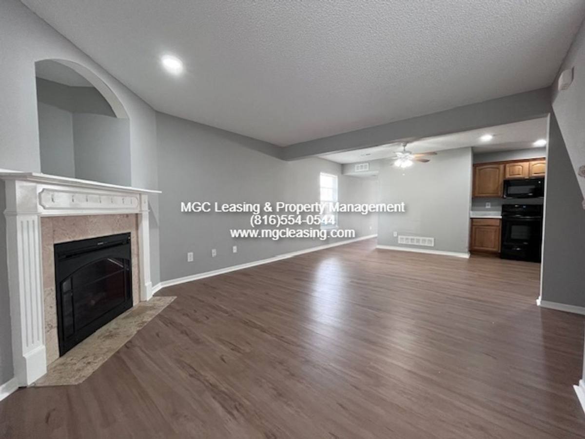 Apartment for rent at 10501-10507 E 46th St, Kansas City, MO 64133