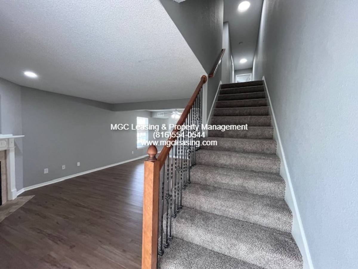 Apartment for rent at 10501-10507 E 46th St, Kansas City, MO 64133