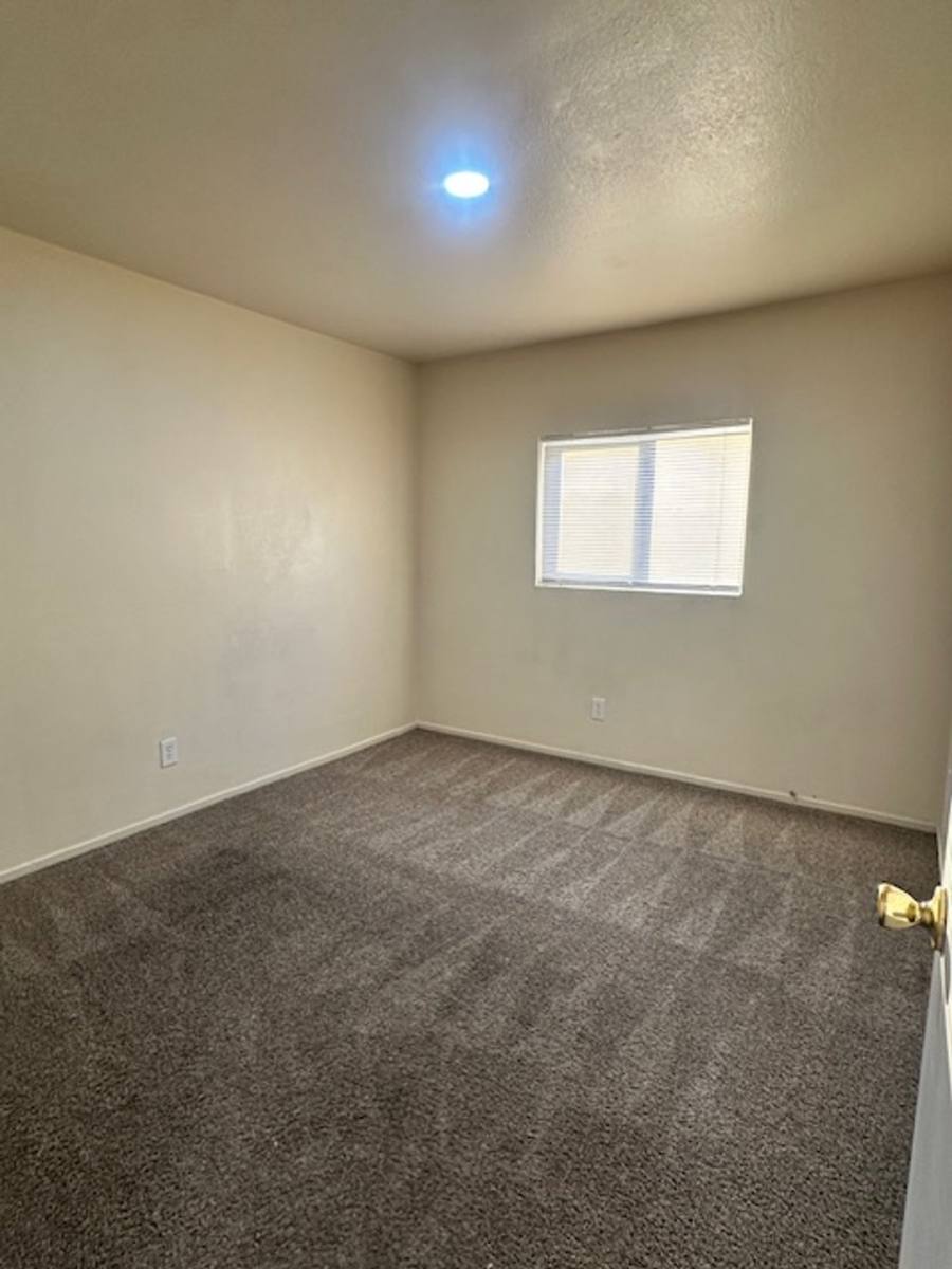 Apartment for rent at 4920 Stanley Ave, Las Vegas, NV 89115