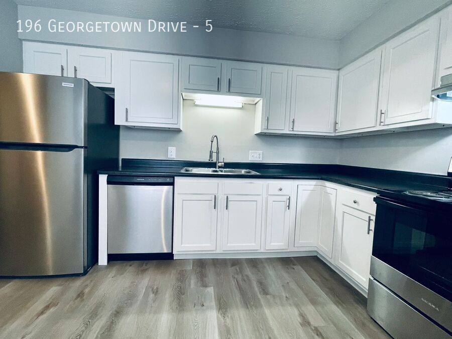 Townhouse for rent at 196 Georgetown Dr #5, Delaware, OH 43015