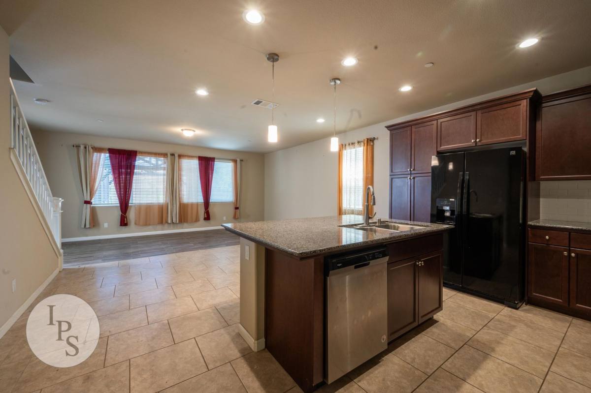 House for rent at 6414 W Norwich Ave, Fresno, CA 93723