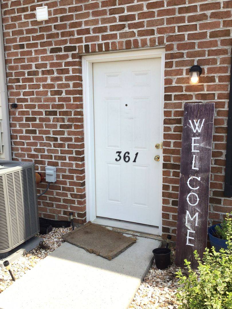 Apartment for rent at 351-365 Lantern Lane, Chambersburg, PA 17201