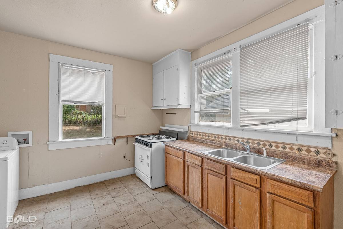 House for rent at 315 Robinson Place, Shreveport, LA 71104