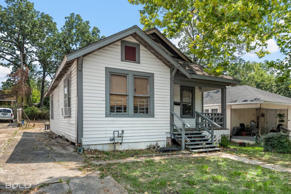 House for rent at 315 Robinson Place, Shreveport, LA 71104