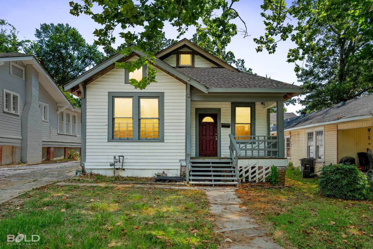House for rent at 315 Robinson Place, Shreveport, LA 71104