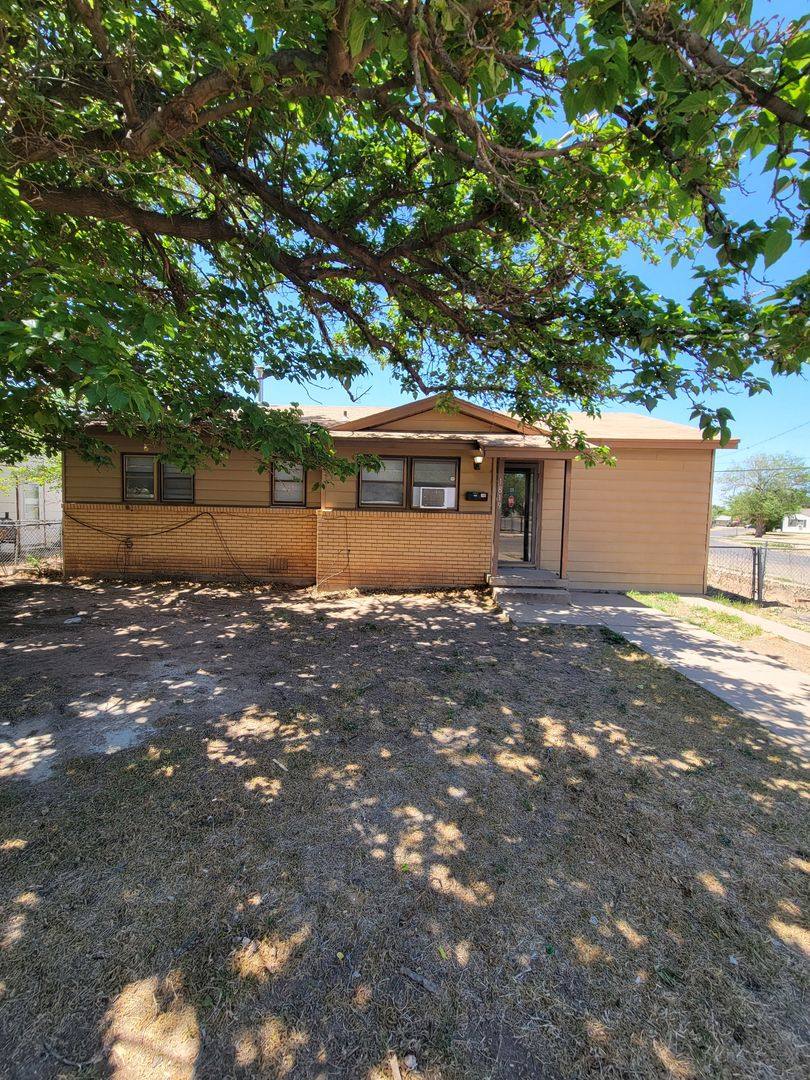 House for rent at 1819 Darden, Amarillo, TX 79107