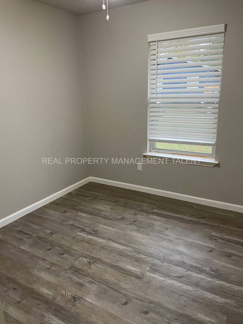 House for rent at 318 N Waco St, Mart, TX 76664