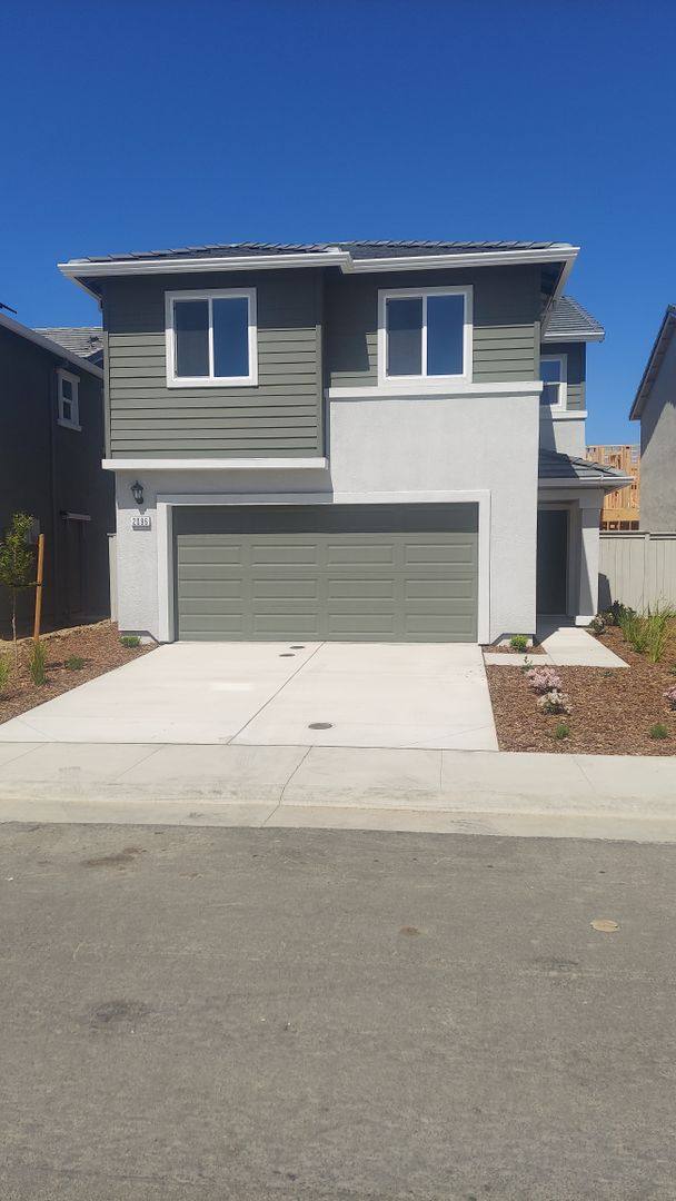 House for rent at 2096 Shady Tree Circle, Roseville, CA 95747