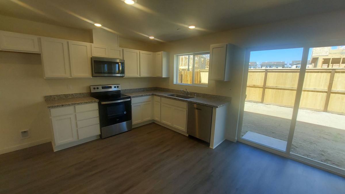 House for rent at 2096 Shady Tree Circle, Roseville, CA 95747