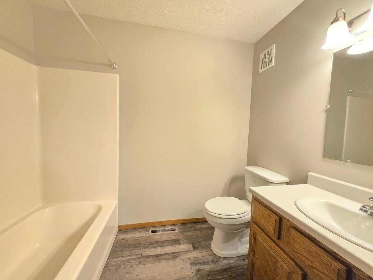 Apartment for rent at 1805 S Bahnson Ave, Sioux Falls, SD 57103