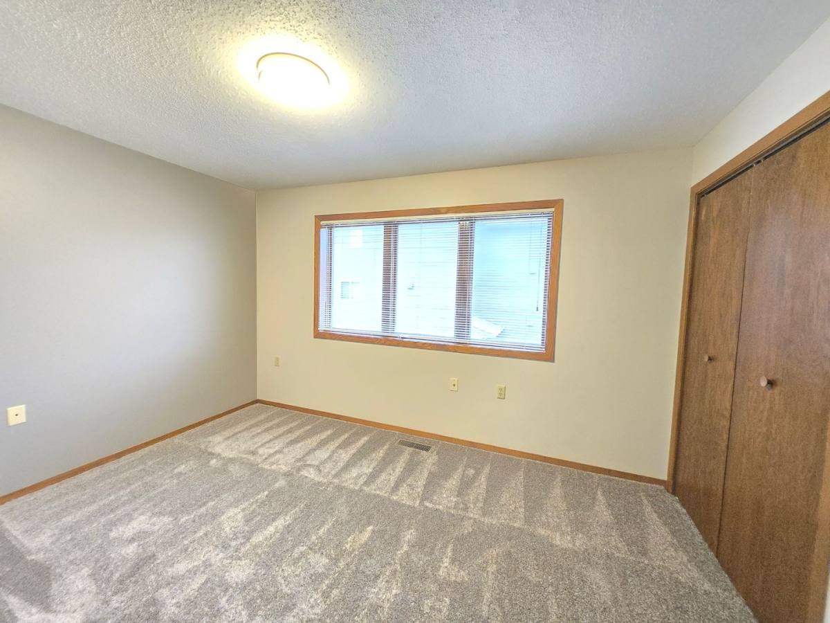 Apartment for rent at 1805 S Bahnson Ave, Sioux Falls, SD 57103