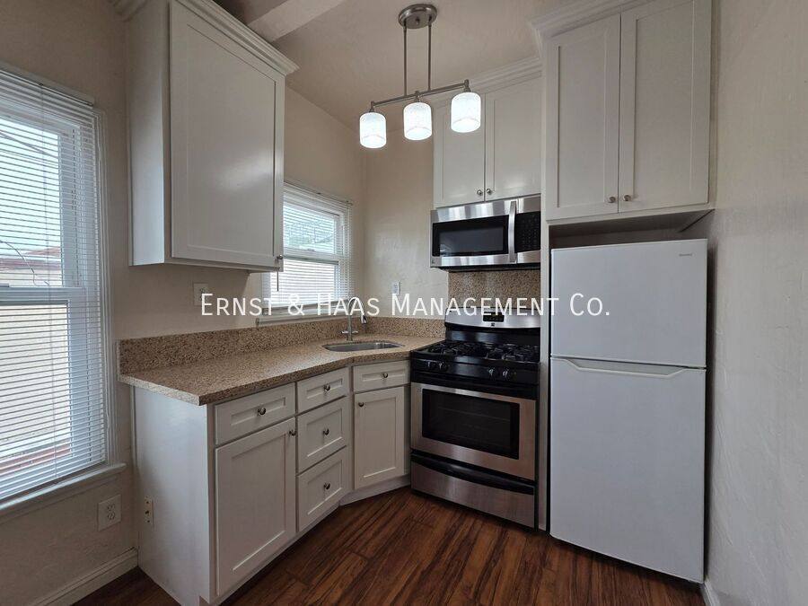 Apartment for rent at 25 Argonne Ave #9, Long Beach, CA 90803