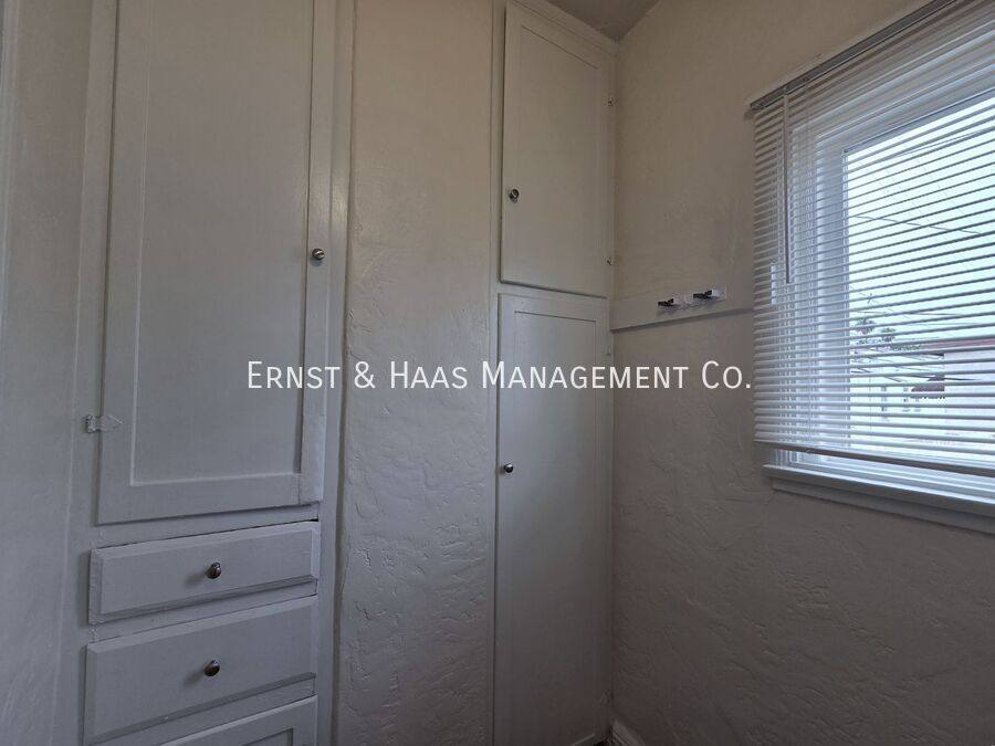 Apartment for rent at 25 Argonne Ave #9, Long Beach, CA 90803