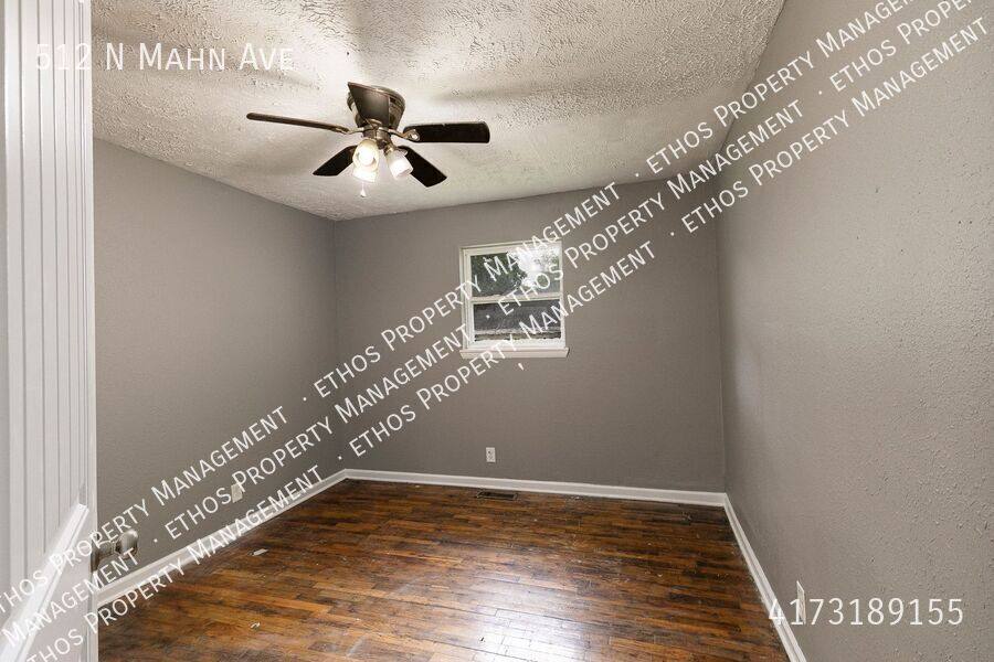 House for rent at 512 N Mahn Ave, Springfield, MO 65802