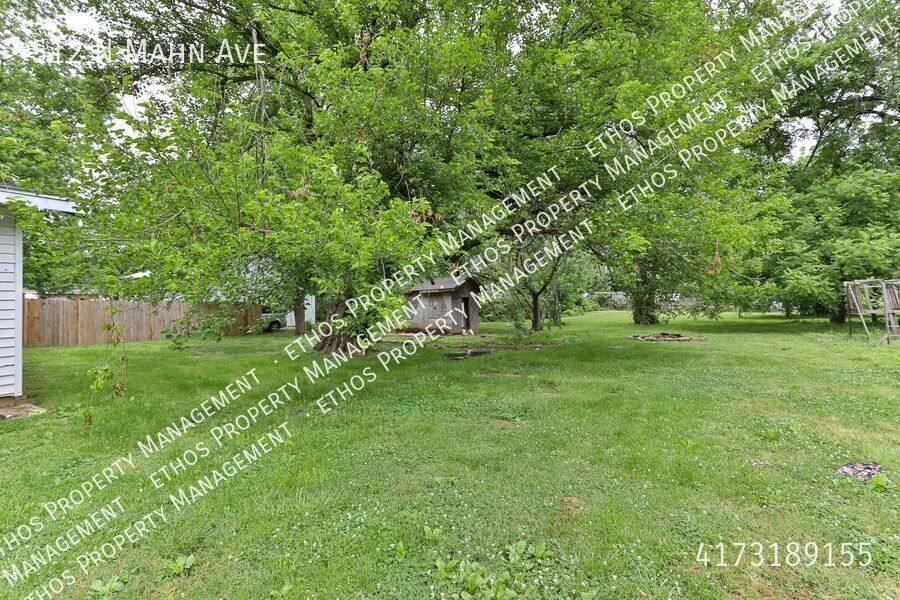 House for rent at 512 N Mahn Ave, Springfield, MO 65802