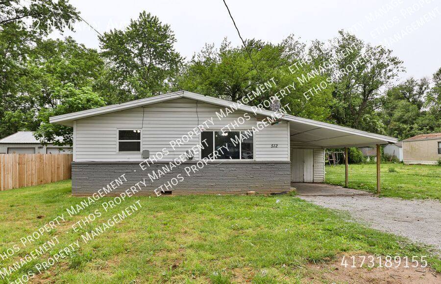 House for rent at 512 N Mahn Ave, Springfield, MO 65802