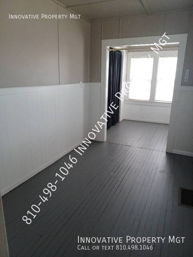Apartment for rent at 1115 Knapp Ave #2, Flint, MI 48503