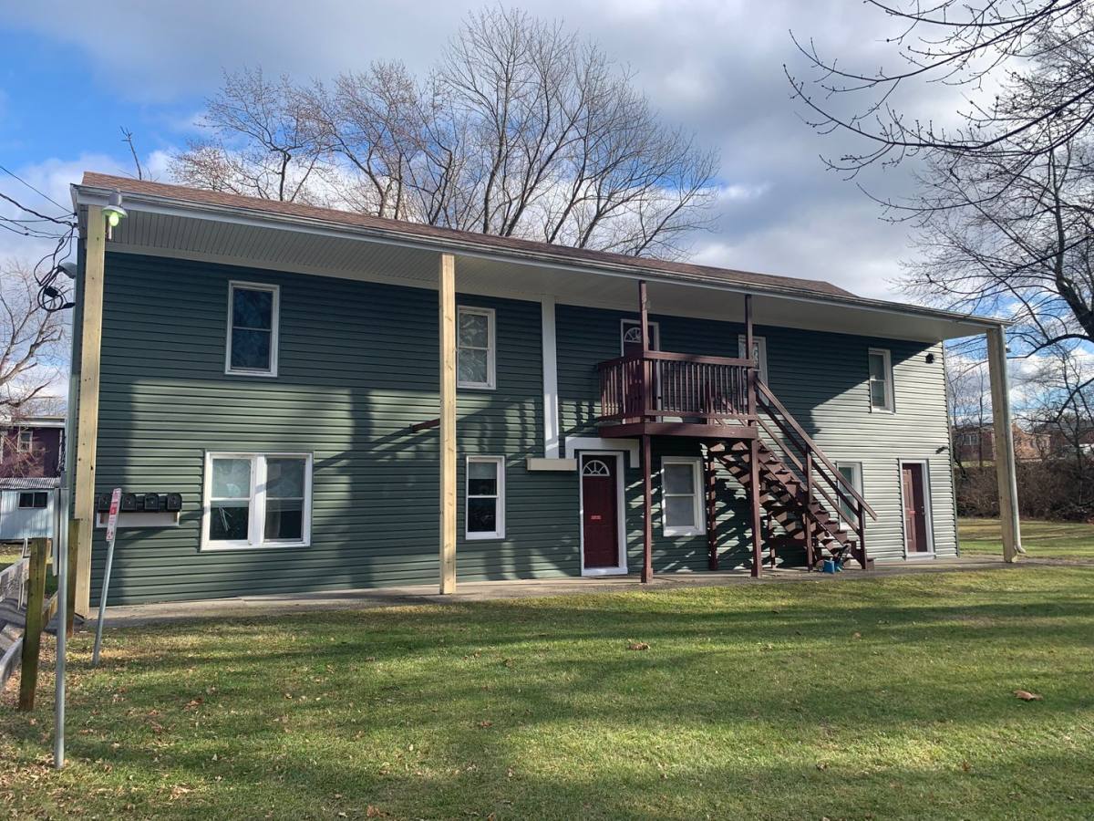 Apartment for rent at 366 W Loudon St, Chambersburg, PA 17201