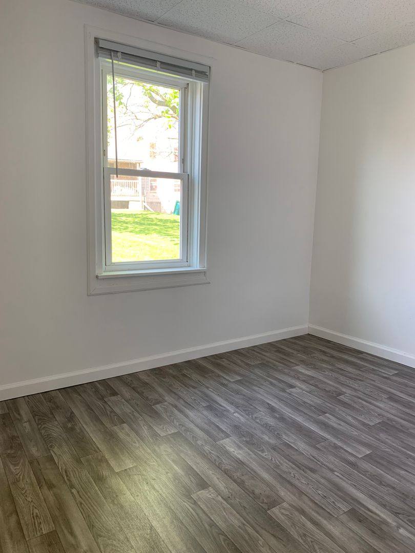 Apartment for rent at 366 W Loudon St, Chambersburg, PA 17201