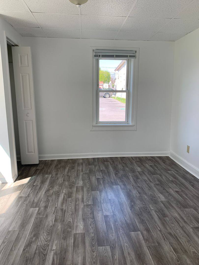 Apartment for rent at 366 W Loudon St, Chambersburg, PA 17201