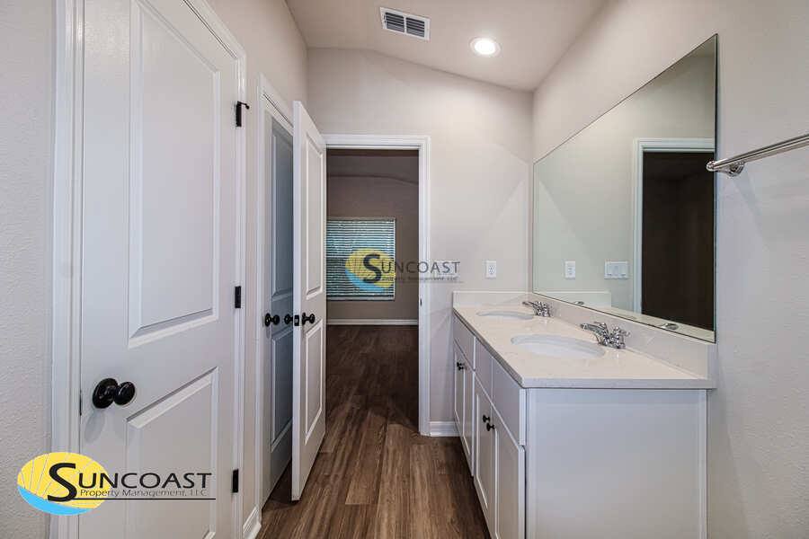 House for rent at 16498 SW 30th Terrace Rd, Ocala, FL 34473