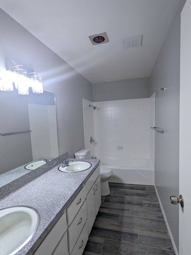 Apartment for rent at 4380 Harrison Blvd, Ogden, UT 84403