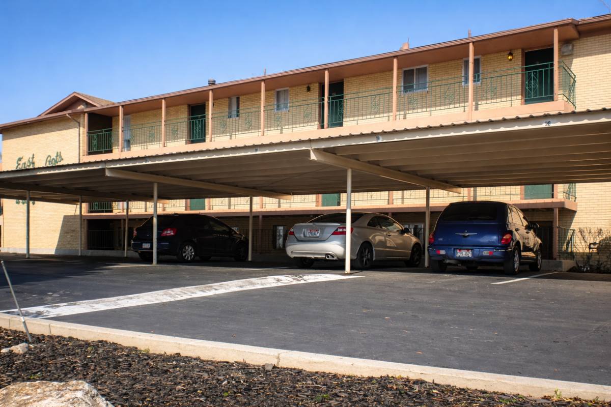 Apartment for rent at 4380 Harrison Blvd, Ogden, UT 84403