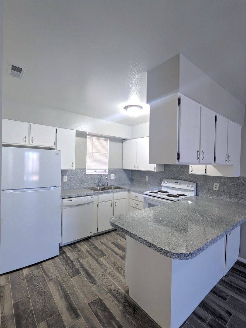 Apartment for rent at 4380 Harrison Blvd, Ogden, UT 84403