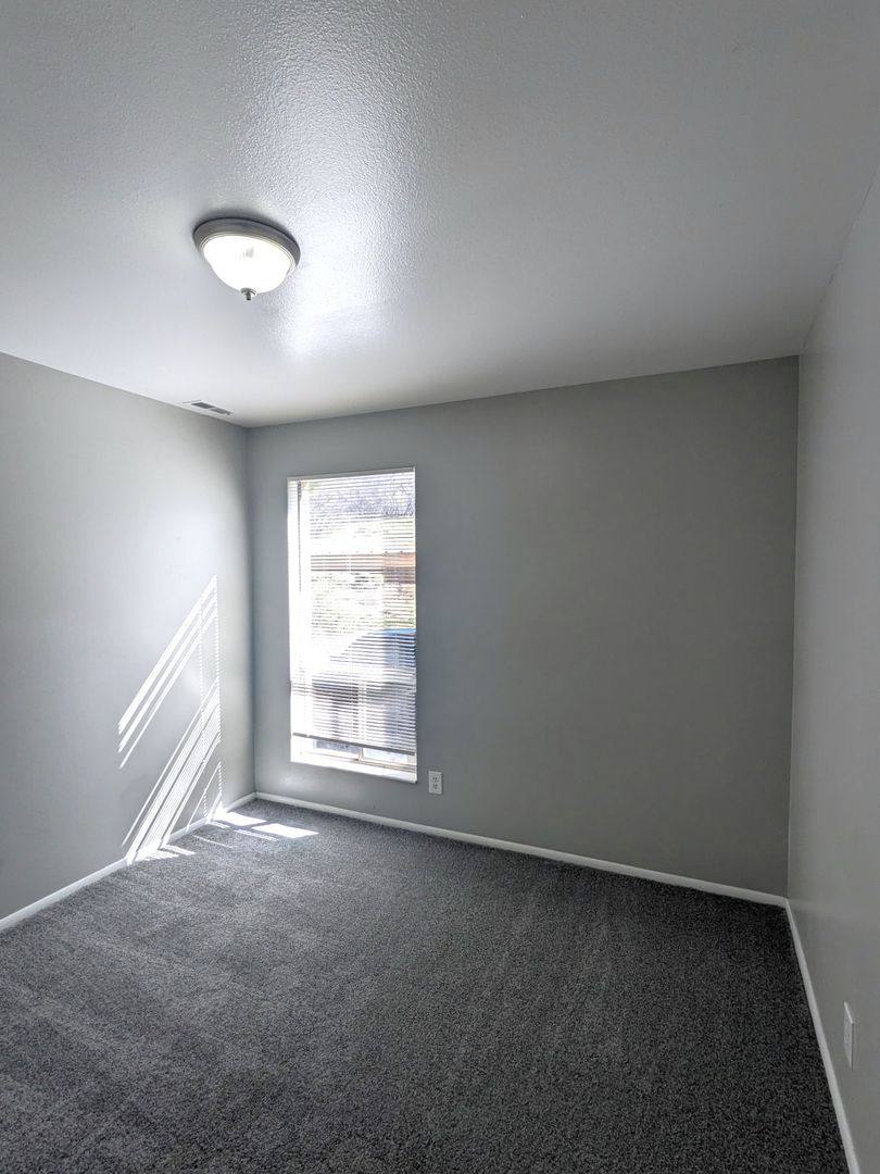 Apartment for rent at 4380 Harrison Blvd, Ogden, UT 84403