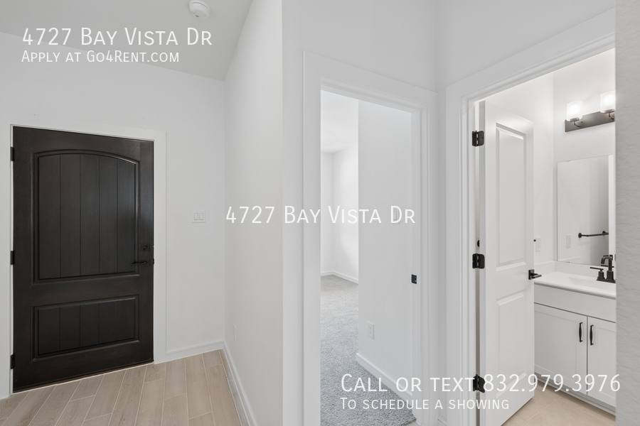 House for rent at 4727 Bay Vista Dr, Baytown, TX 77523