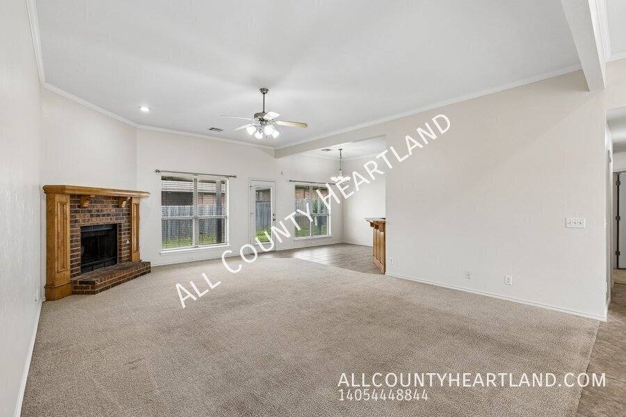 House for rent at 17025 Canyonwood Lane, Edmond, OK 73012