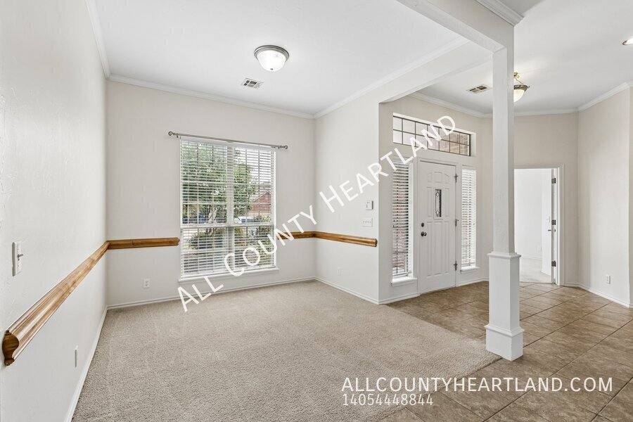 House for rent at 17025 Canyonwood Lane, Edmond, OK 73012