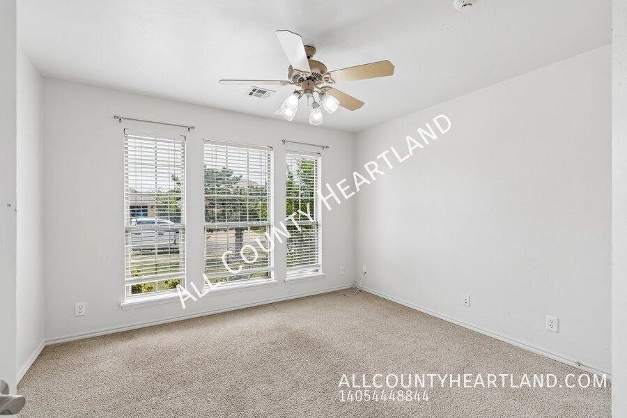 House for rent at 17025 Canyonwood Lane, Edmond, OK 73012