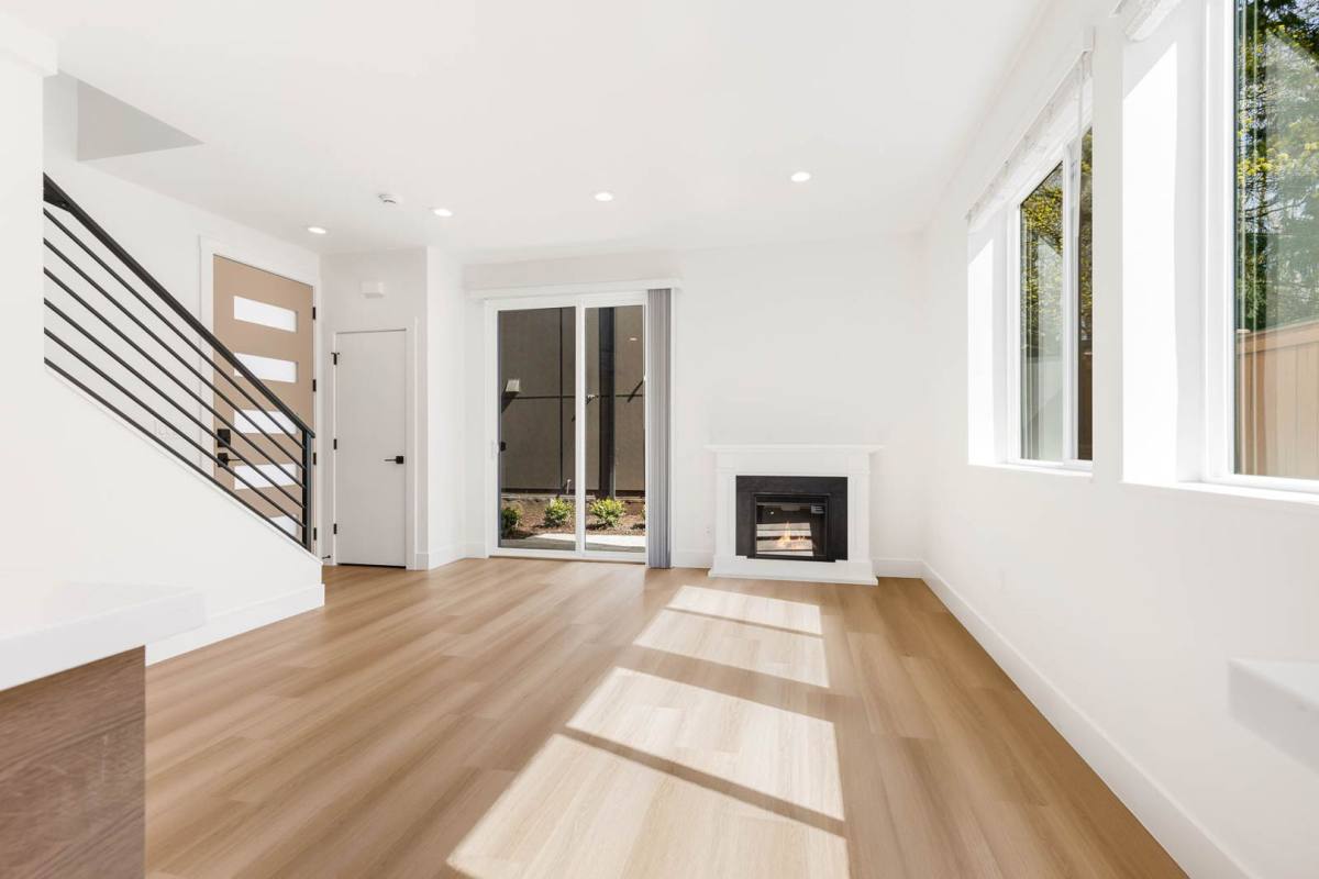 Townhouse for rent at 108 6th St S #B, Kirkland, WA 98033