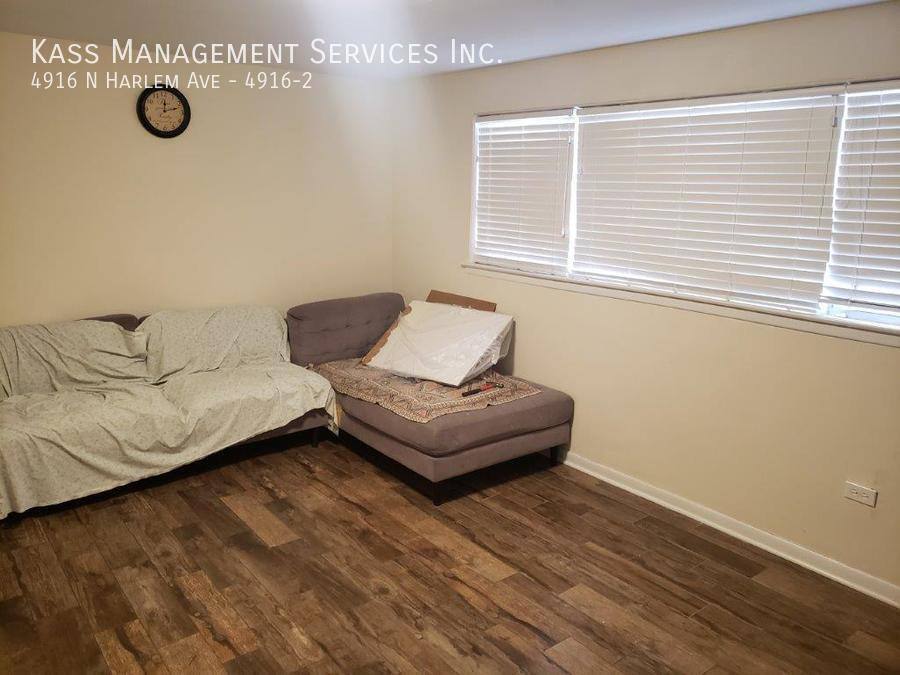 Apartment for rent at 4916 N Harlem Ave #2, Harwood Heights, IL 60706