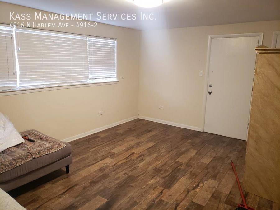 Apartment for rent at 4916 N Harlem Ave #2, Harwood Heights, IL 60706