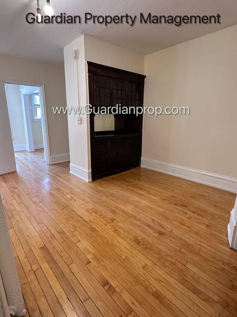 Apartment for rent at 1907 Lyndale Ave S, Minneapolis, MN 55403