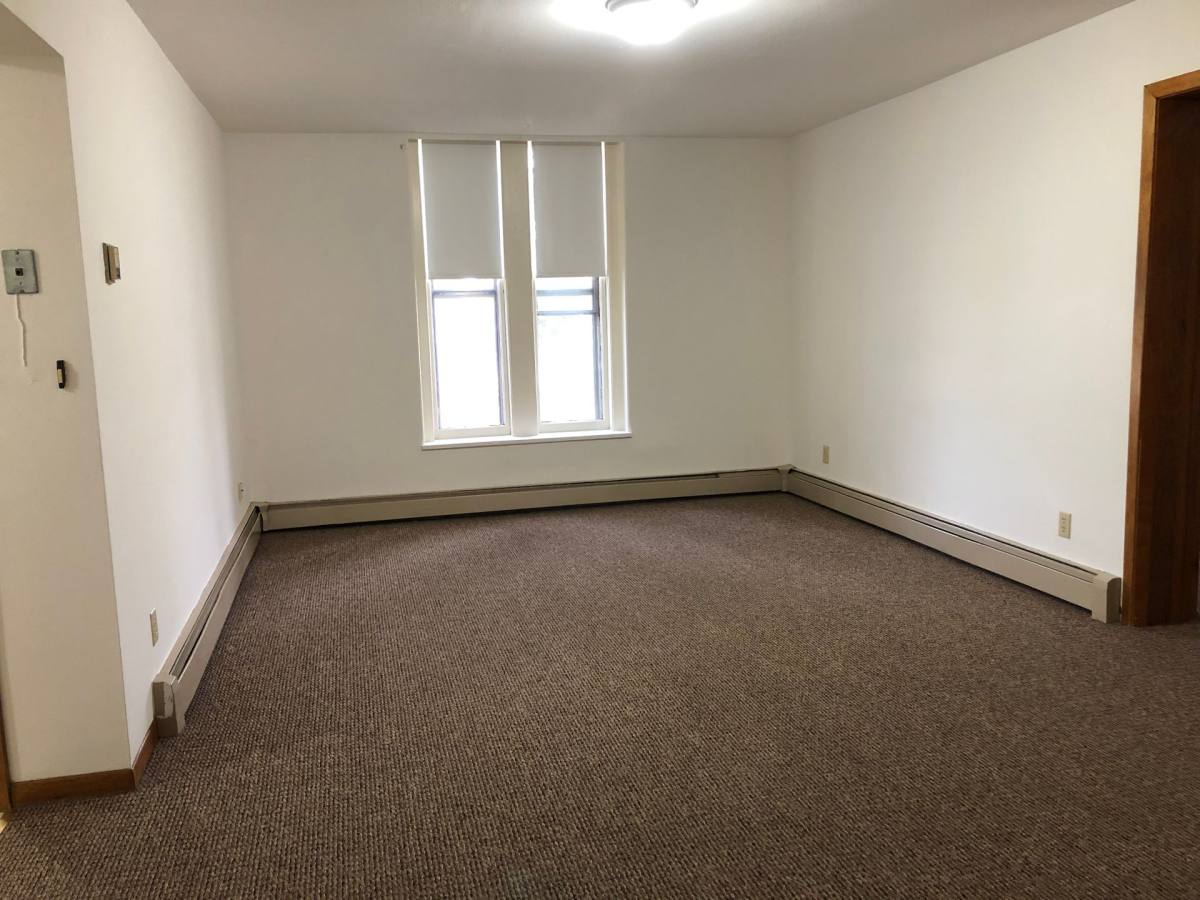 Apartment for rent at 912 Pearl St, Chippewa Falls, WI 54729
